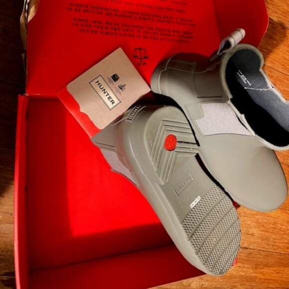 Hunter  Original Refined Chelsea Boots Women's - Picture 1 of 4